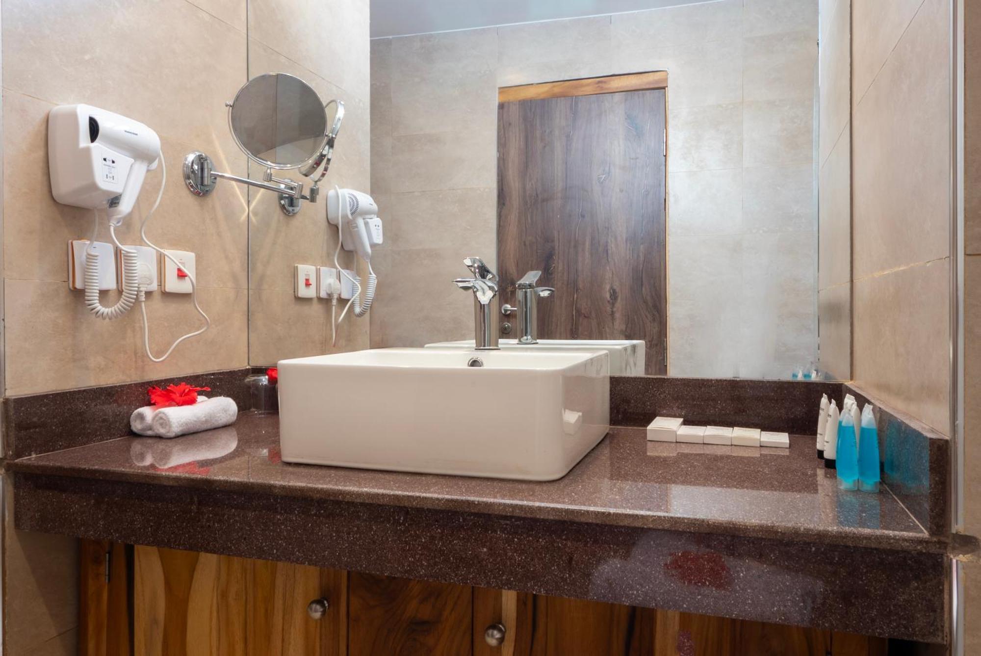 Royal Mandarin Hotel & Resort Làng Làng Pwani Mchangani Ngoại thất bức ảnh